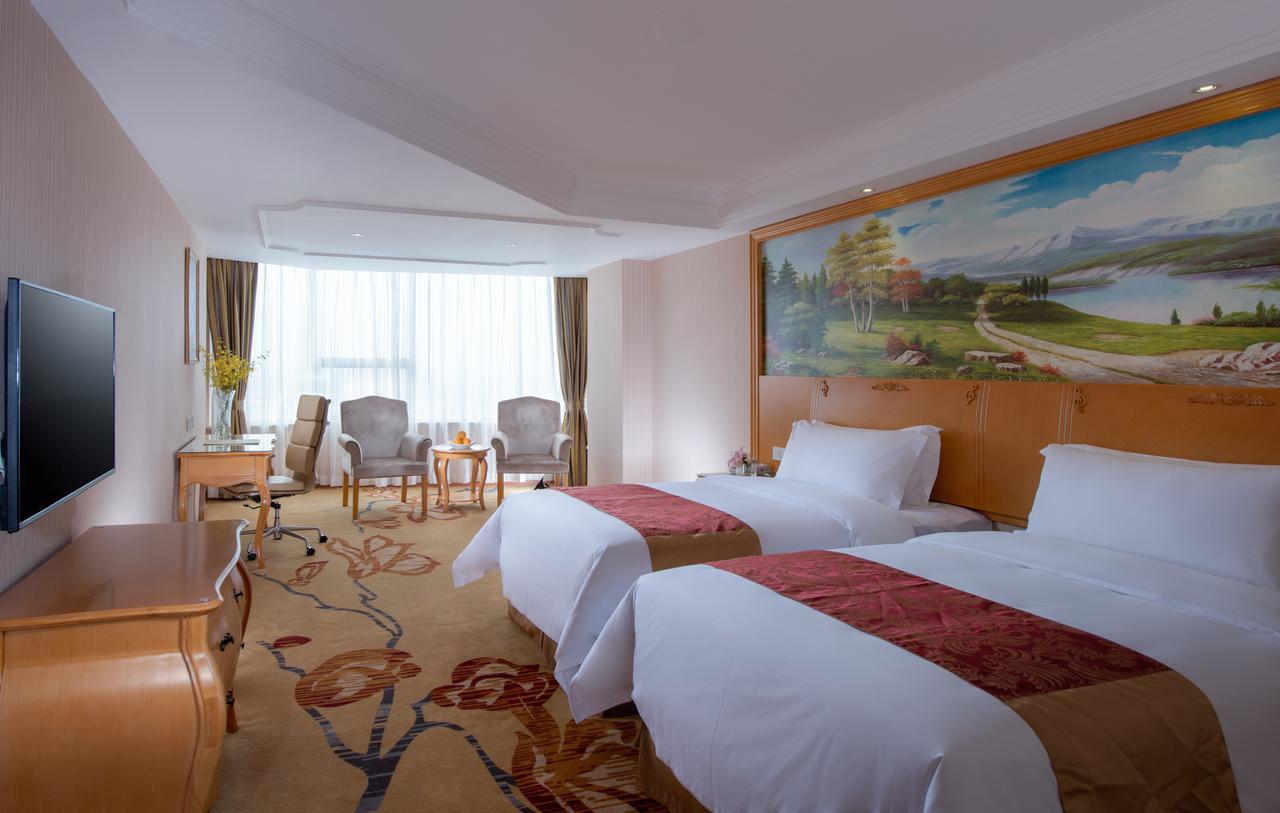 Vienna Hotel Chaoyang Nanning Exterior photo